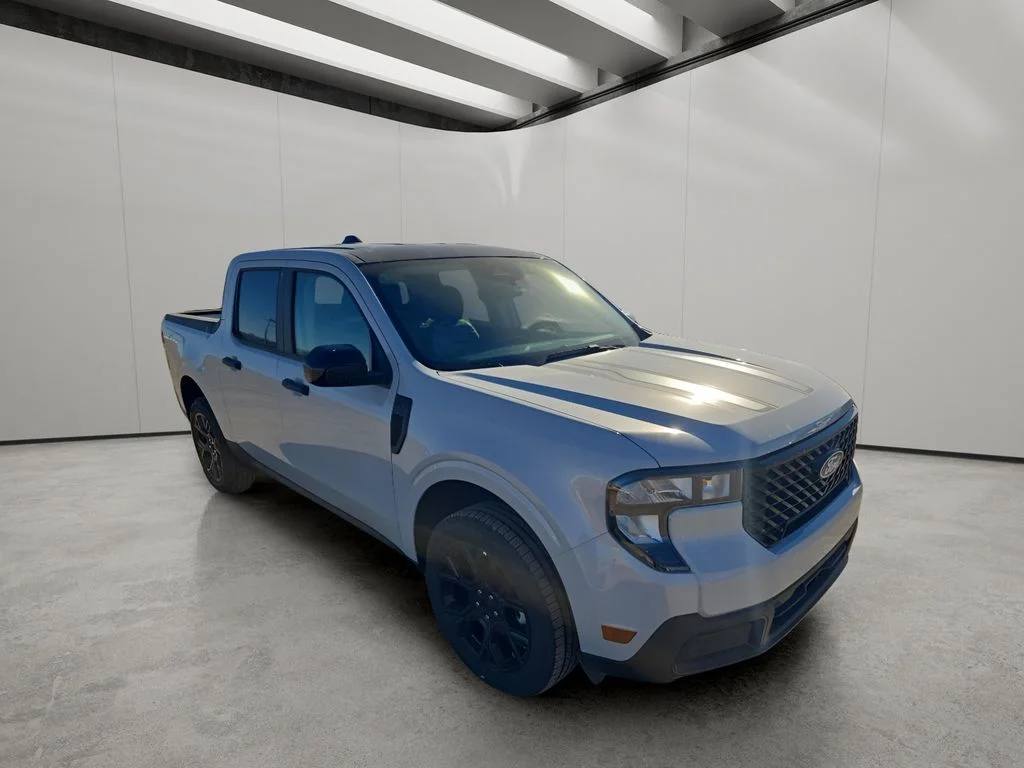 New 2026 Space White Metallic Ford XLT image 7