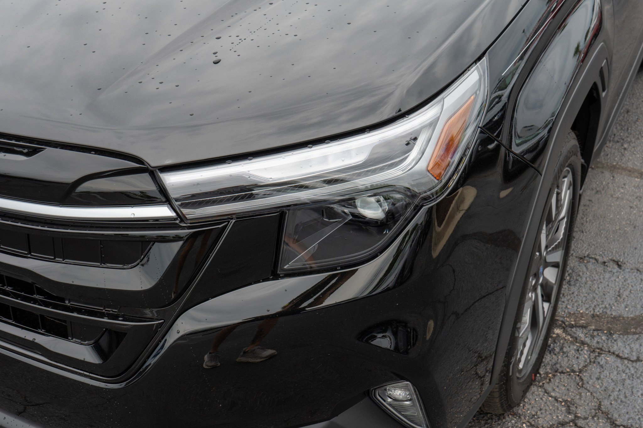 New 2026 CRYSTAL BLACK SILICA Subaru Touring Hybrid image 9