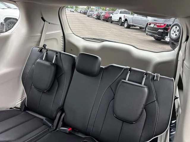 Used 2024 Black Chrysler Limited image 10