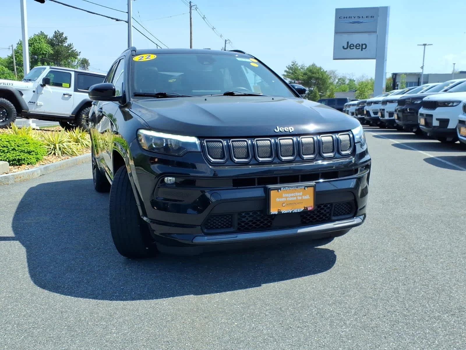 Certified Used 2022 Diamond Black Crystal Pearlcoat Jeep High Altitude image 4