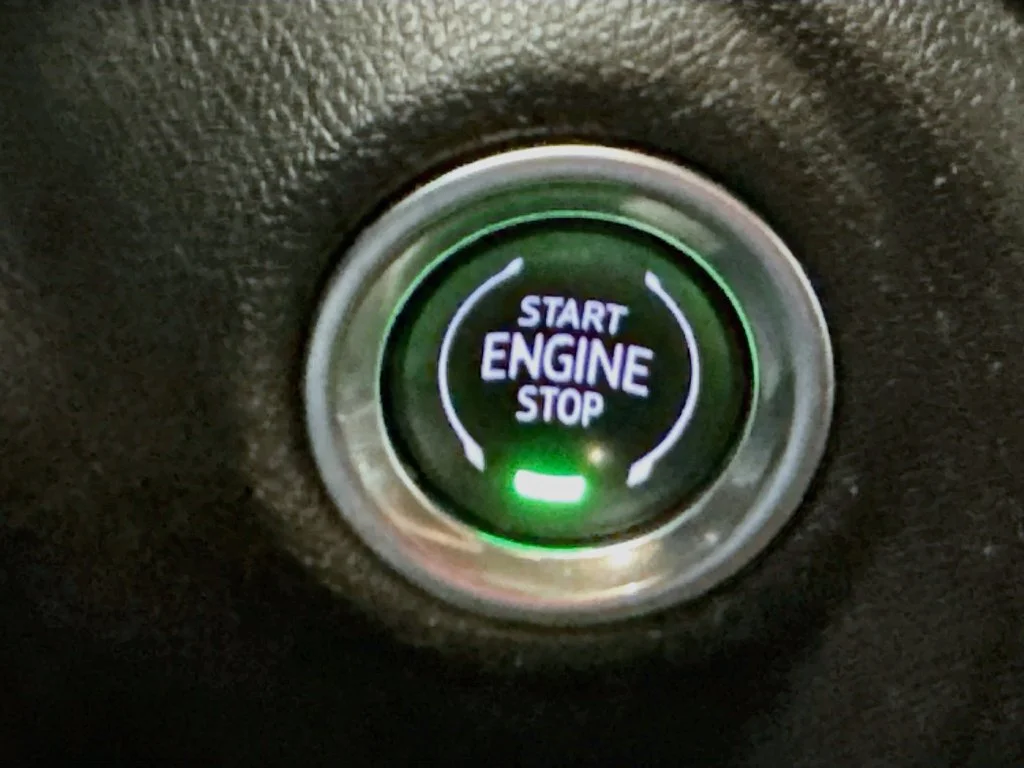 Used 2021 White GMC Denali image 20