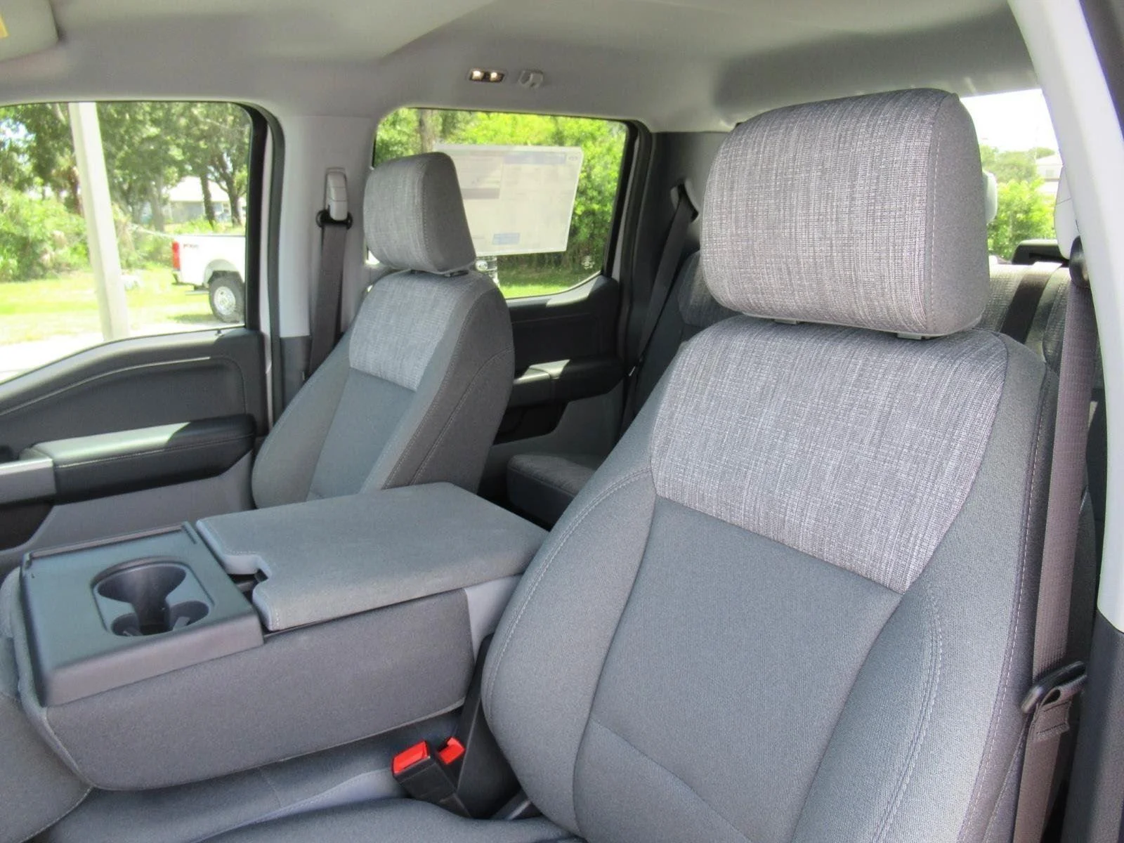 New 2026 Avalanche Ford F-250® XLT image 18