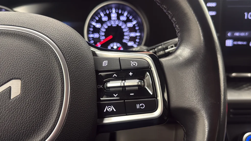 Used 2023 Gray Kia LX Seat Package image 18