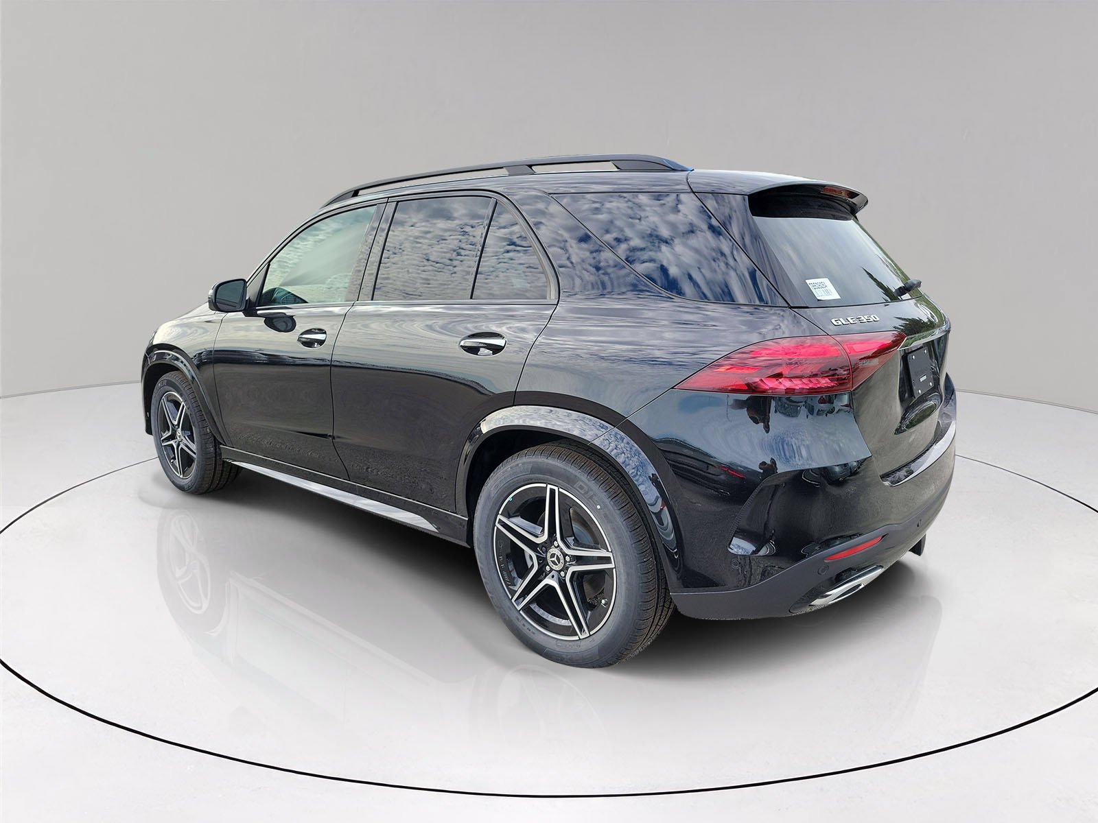 New 2026 Obsidian Black Metallic Mercedes-Benz GLE 350 image 34