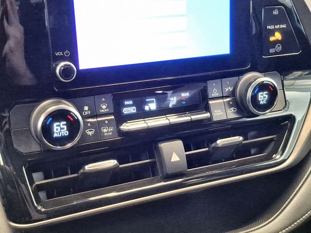 Used 2024 Silver Toyota LE image 18