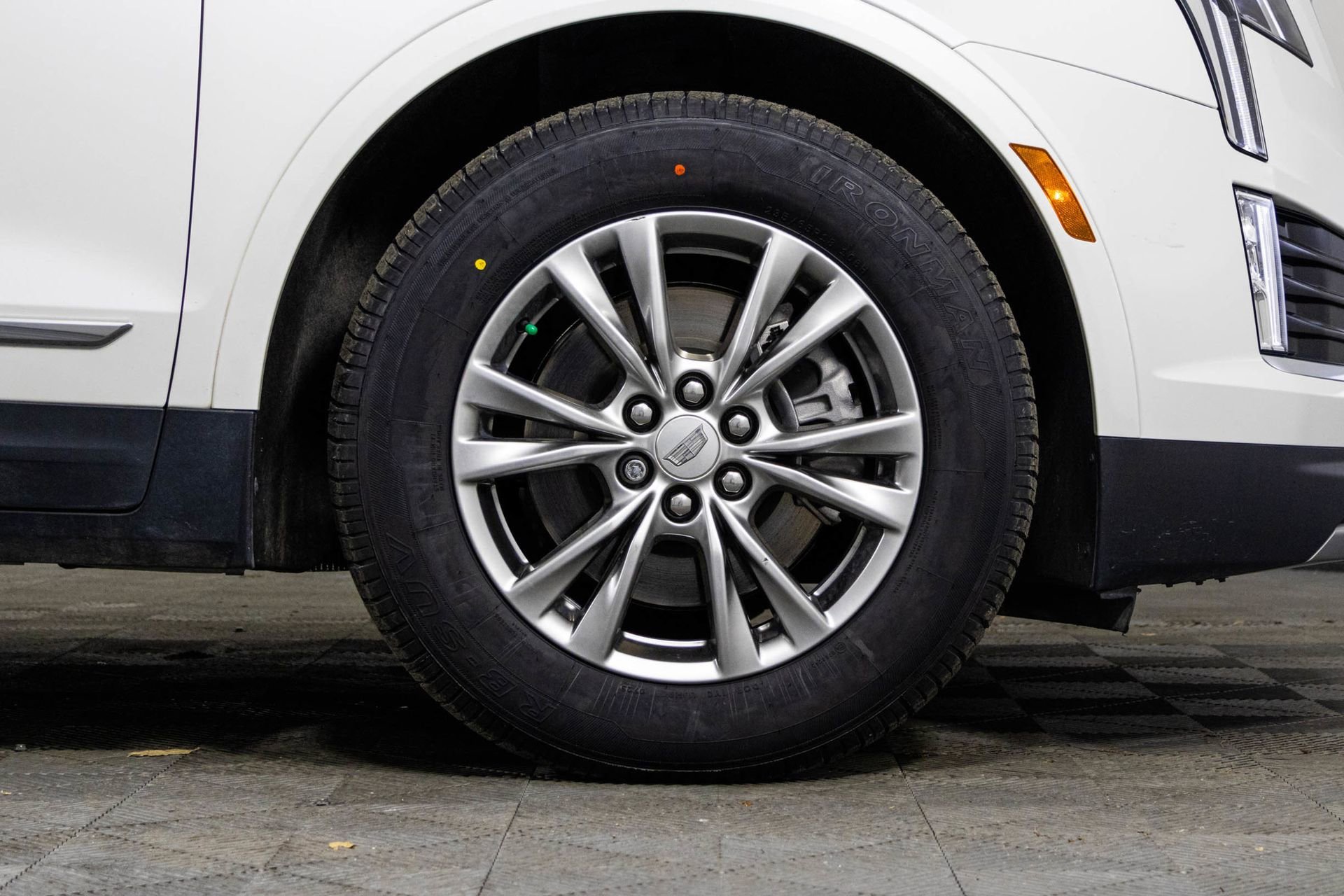 2023 CADILLAC XT5 - Image 43