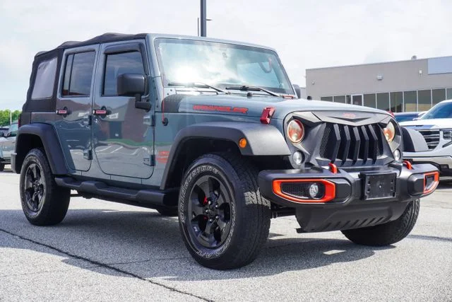 Used 2014 Gray Jeep Unlimited Sport image 5