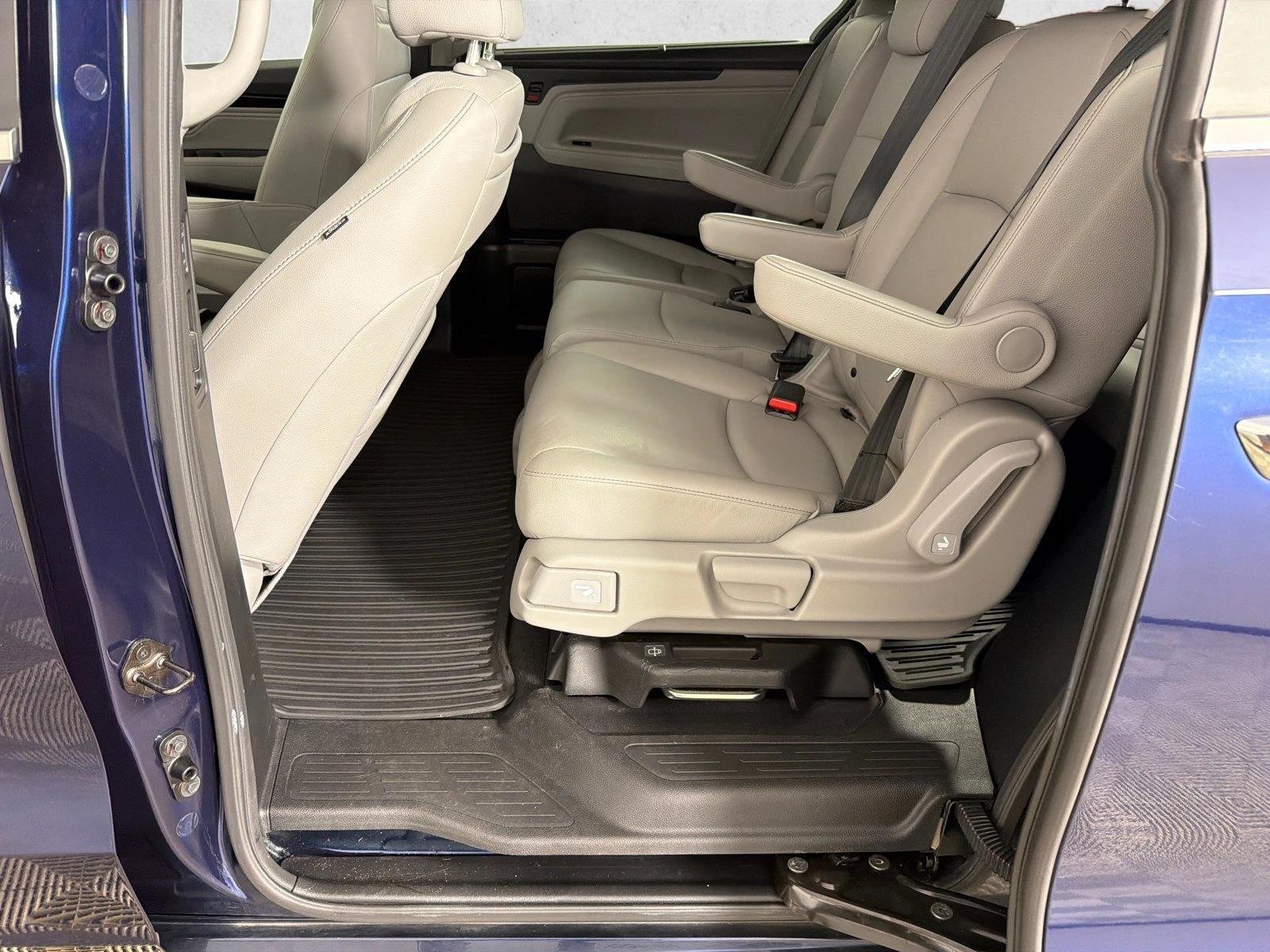 Used 2022 Black Honda Touring image 22