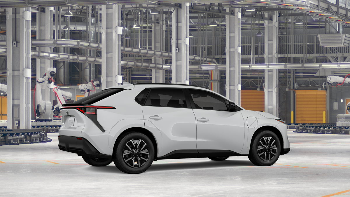 New 2026 Wind Chill Pearl Toyota XLE image 11