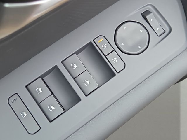 New 2027 Brown Kia X-Line S image 15