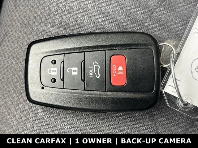 Used 2022 Magnetic Gray Metallic Toyota Hybrid XLE image 27