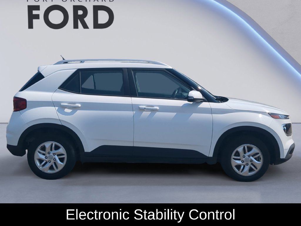 Used 2023 White Hyundai SEL image 8