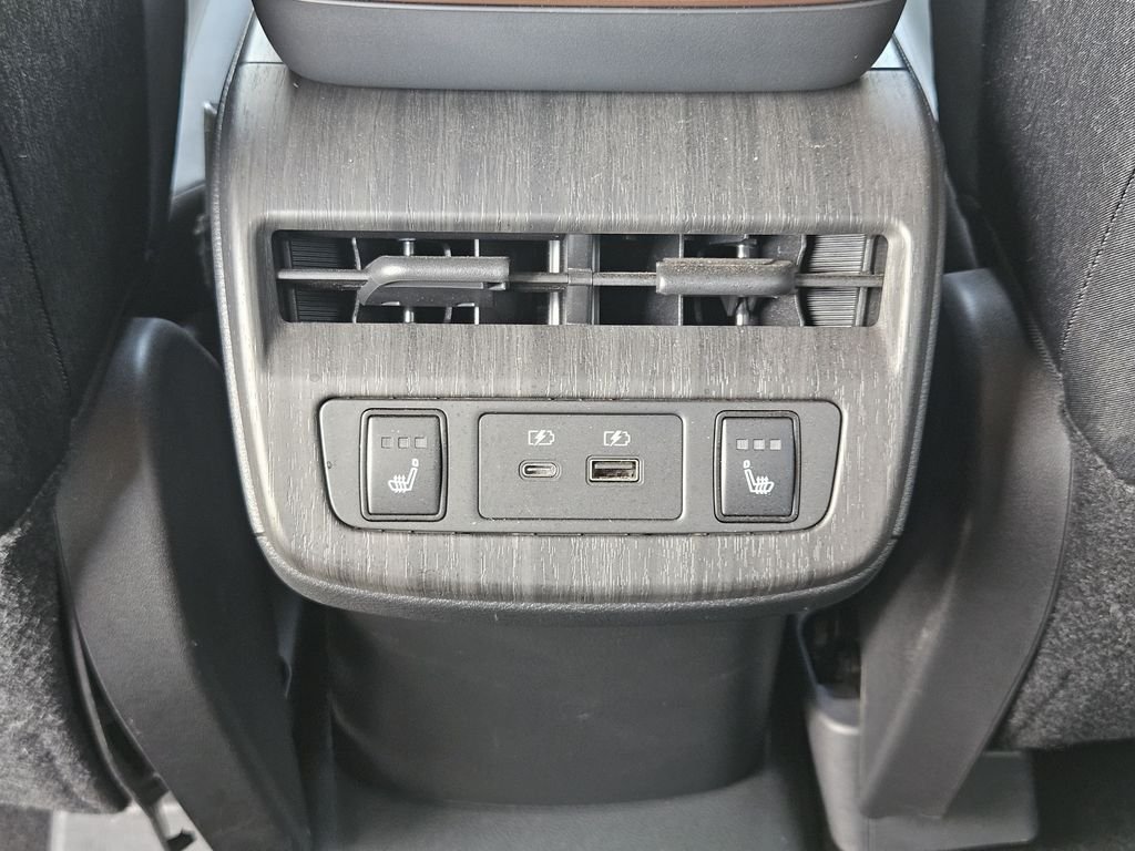 Used 2024 White Nissan ENGAGE+ e-4ORCE image 31