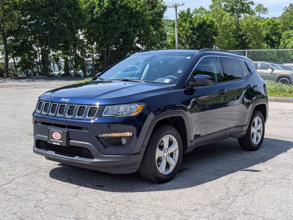 Used 2021 Blue Jeep Latitude image 9