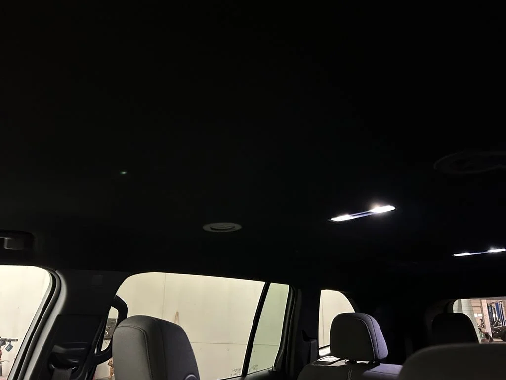 Used 2025 White GMC Elevation image 25