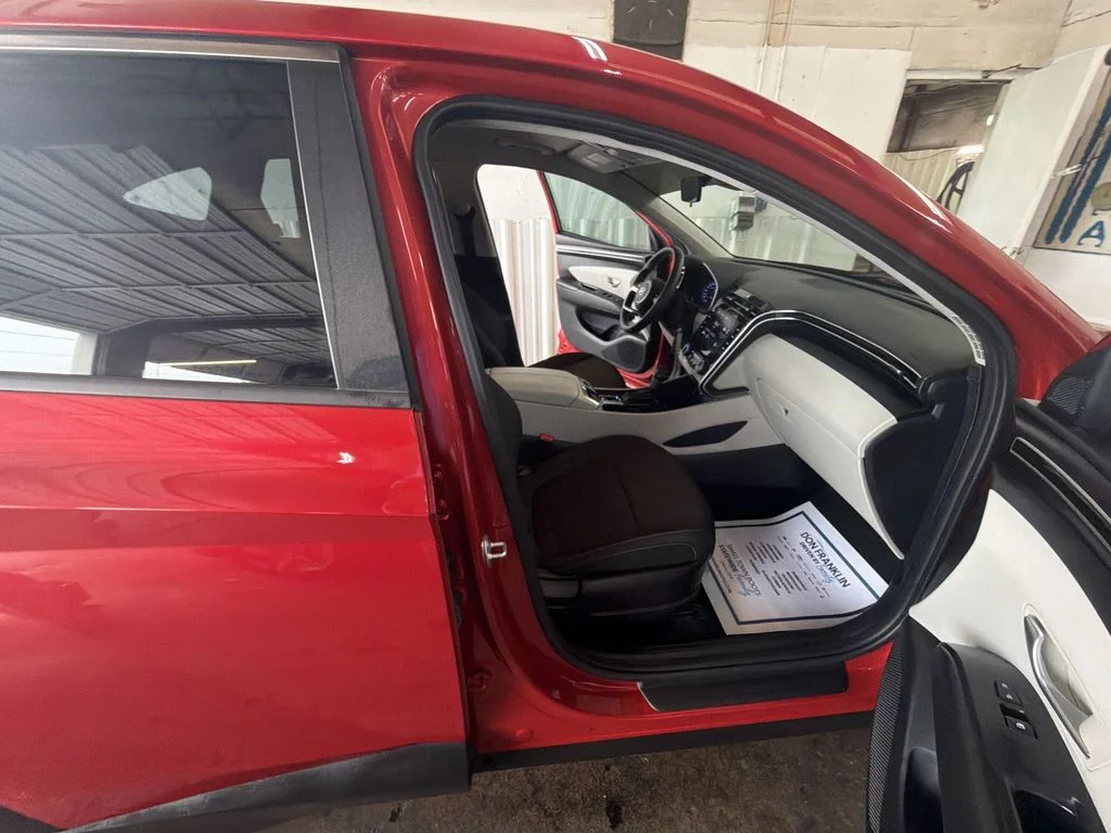 Used 2022 Red Hyundai SE image 23