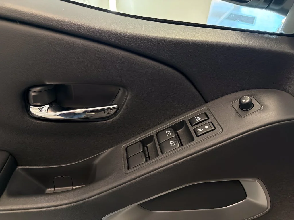 New 2027 White Nissan SV image 12