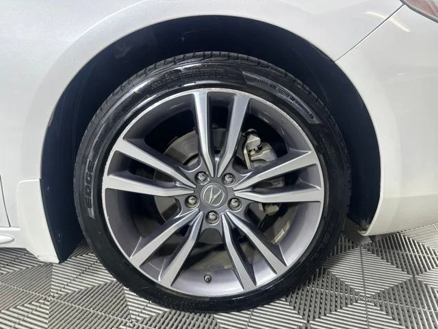 Used 2019  Acura 3.5L Advance Pkg image 6