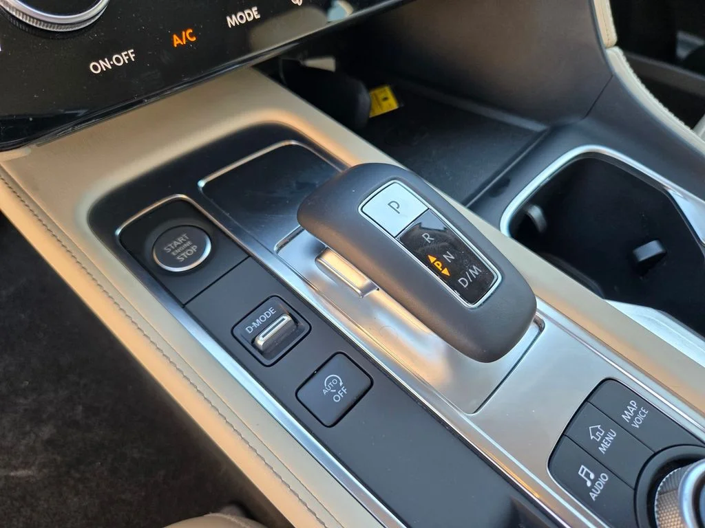 Used 2023 Majestic INFINITI LUXE image 19