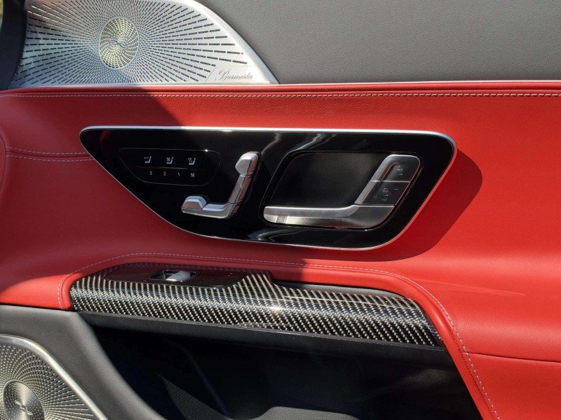 Used 2022  Mercedes-Benz AMG® SL 63 image 20