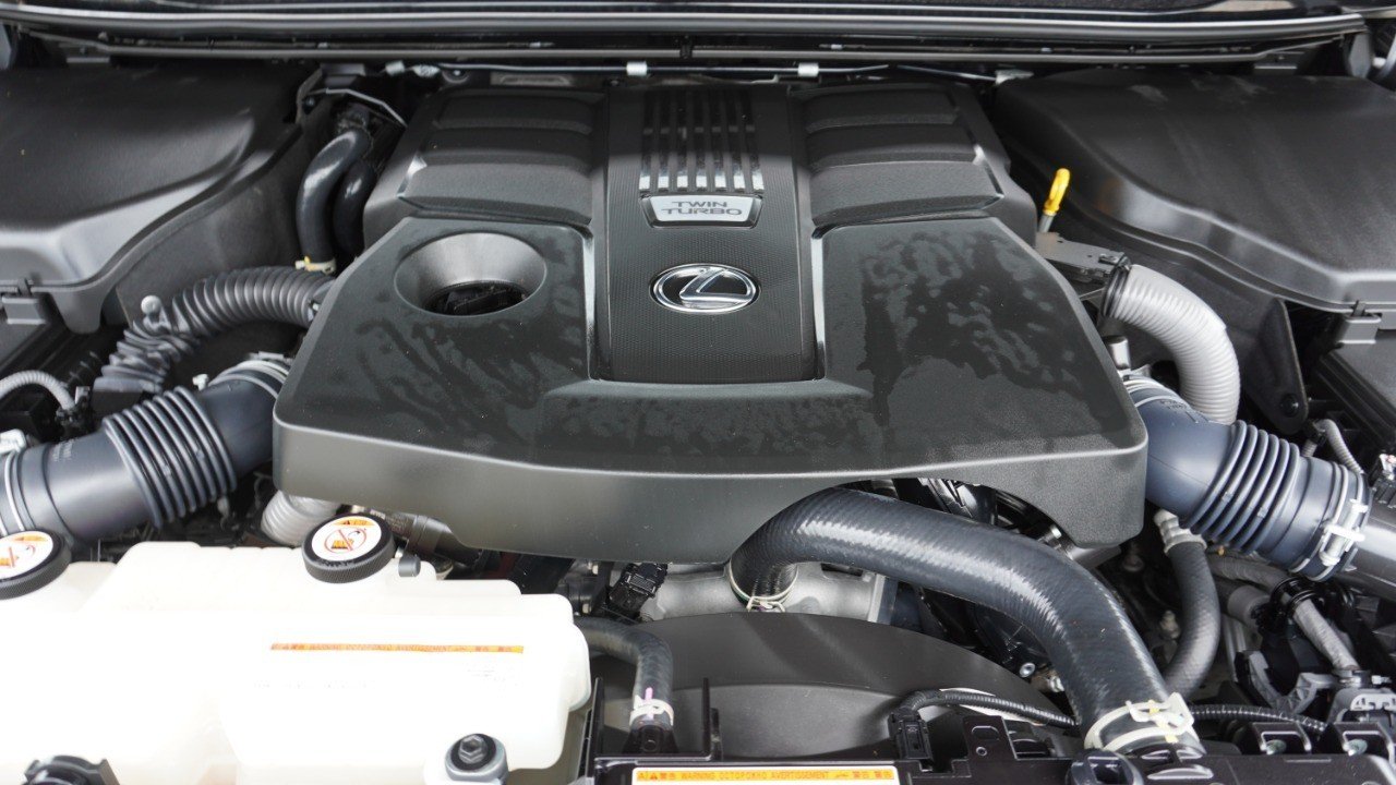 Used 2024 Gray Lexus GX 550 Luxury image 37