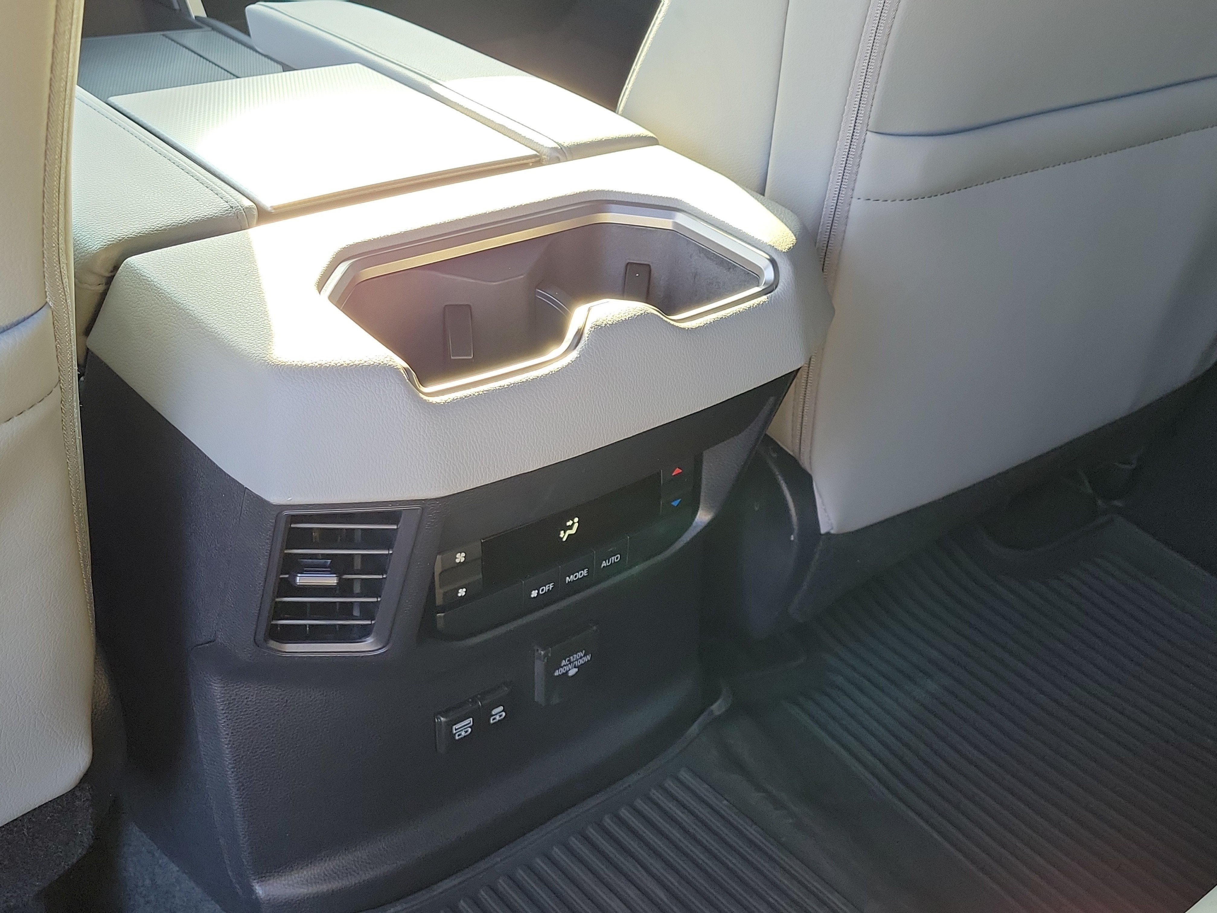 Used 2025 Pearl Toyota Limited image 13