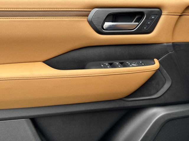 New 2026 Deep Ocean Blue Pearl Nissan SL image 10