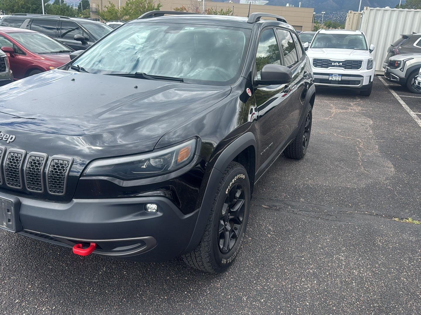 Used 2019 Diamond Black Crystal Pearlcoat Jeep Trailhawk image 3