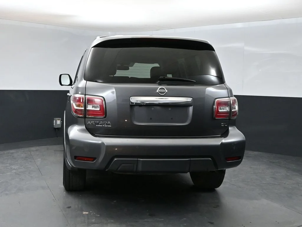 Used 2019 Gray Nissan SL image 3