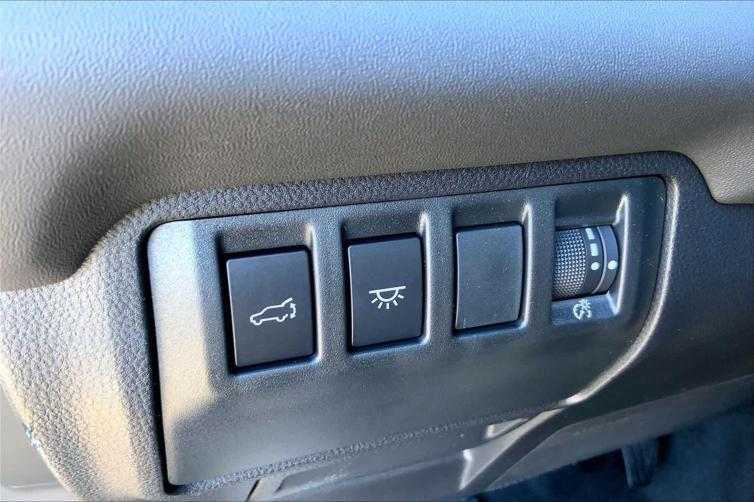 2026 Subaru Ascent Limited - Photo 17