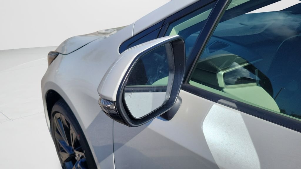 New 2026 Wind Chill Pearl <sup>1</sup> Toyota  SE image 25