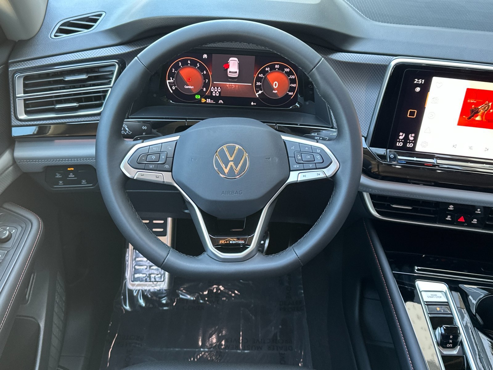 New 2026 Pure Gray Volkswagen 2.0T Peak Edition image 13