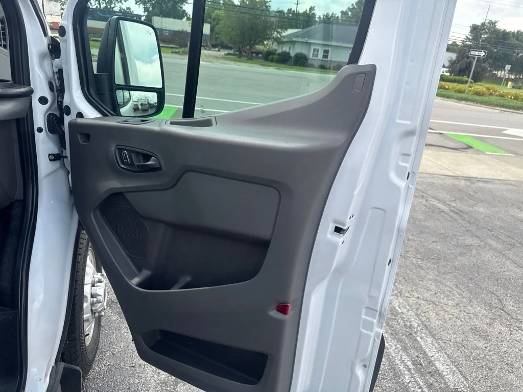 Used 2025 White Ford Base image 36