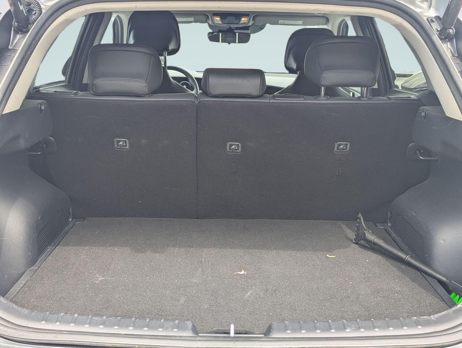 Used 2024 Gray Kia Wind image 22