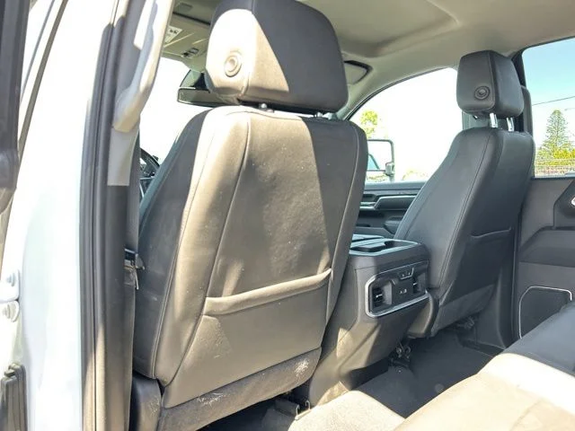 Used 2024 White GMC SLT image 20