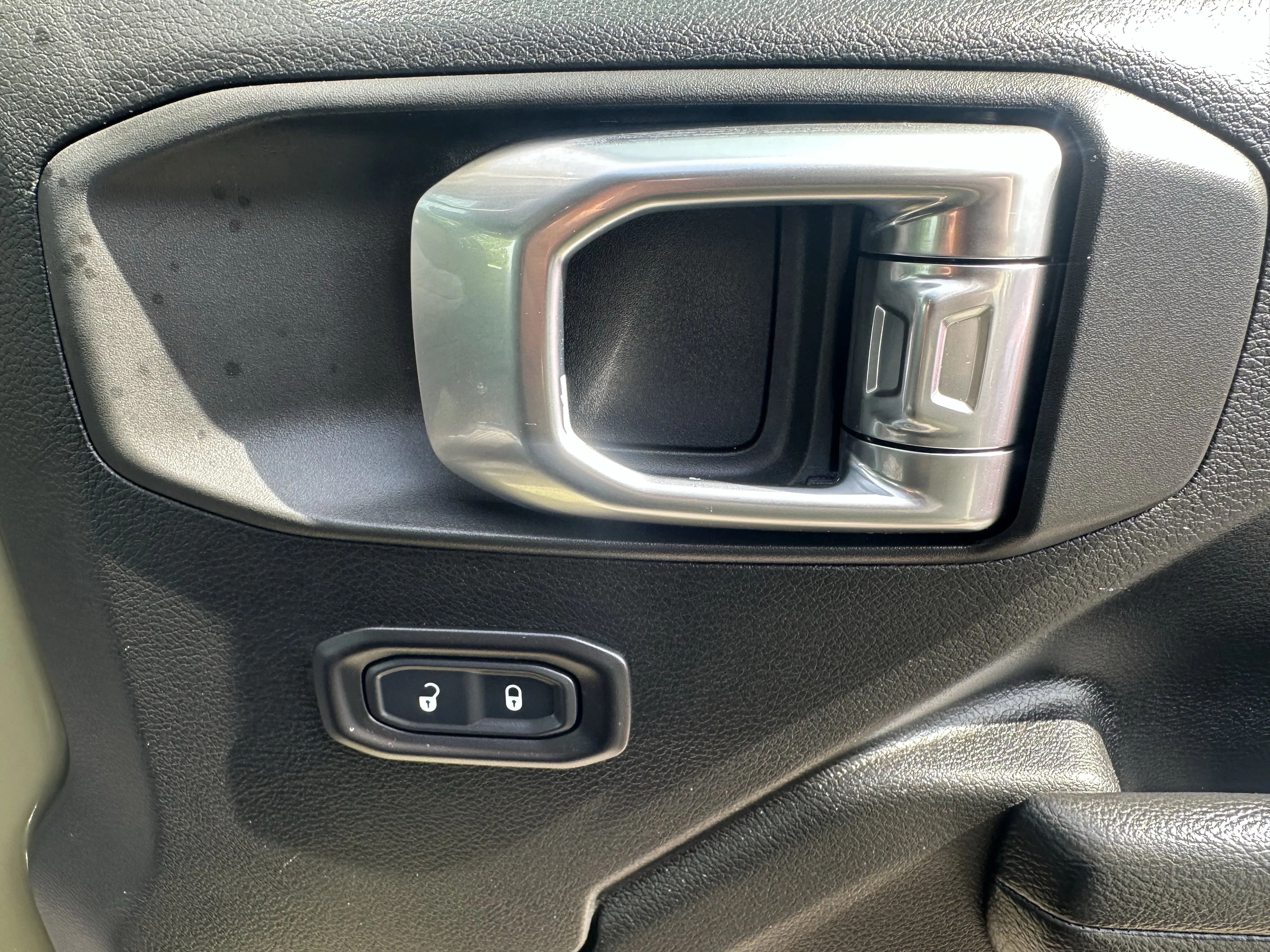 Certified Used 2026 41 Jeep Rubicon image 19
