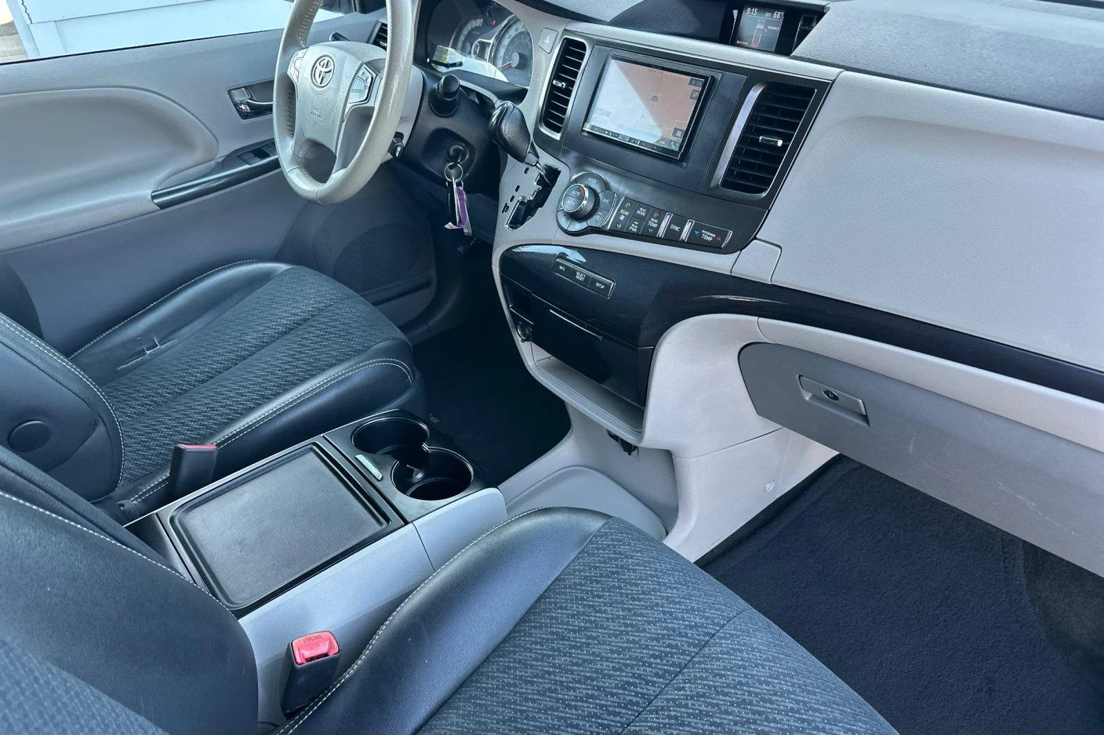 Used 2014 Silver Sky Metallic Toyota SE 8-Passenger image 17