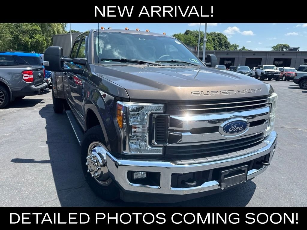 Used 2017 Brown Ford XLT image 2