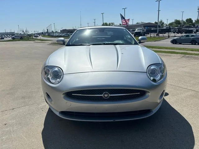 Used 2007 Silver Jaguar Base image 5