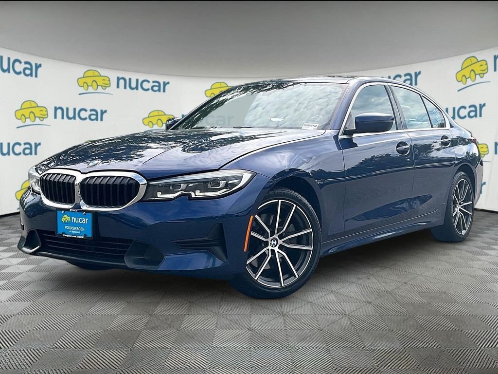 Used 2019 Blue BMW 330i xDrive image 3