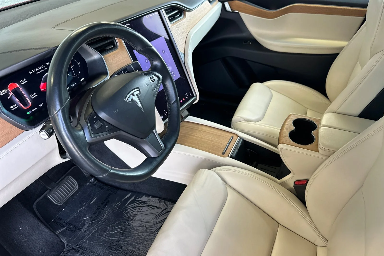 2021 Tesla Model X Long Range Plus - Photo 9
