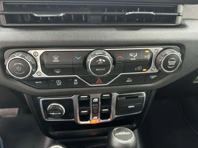 Used 2024 White Jeep Sport image 18