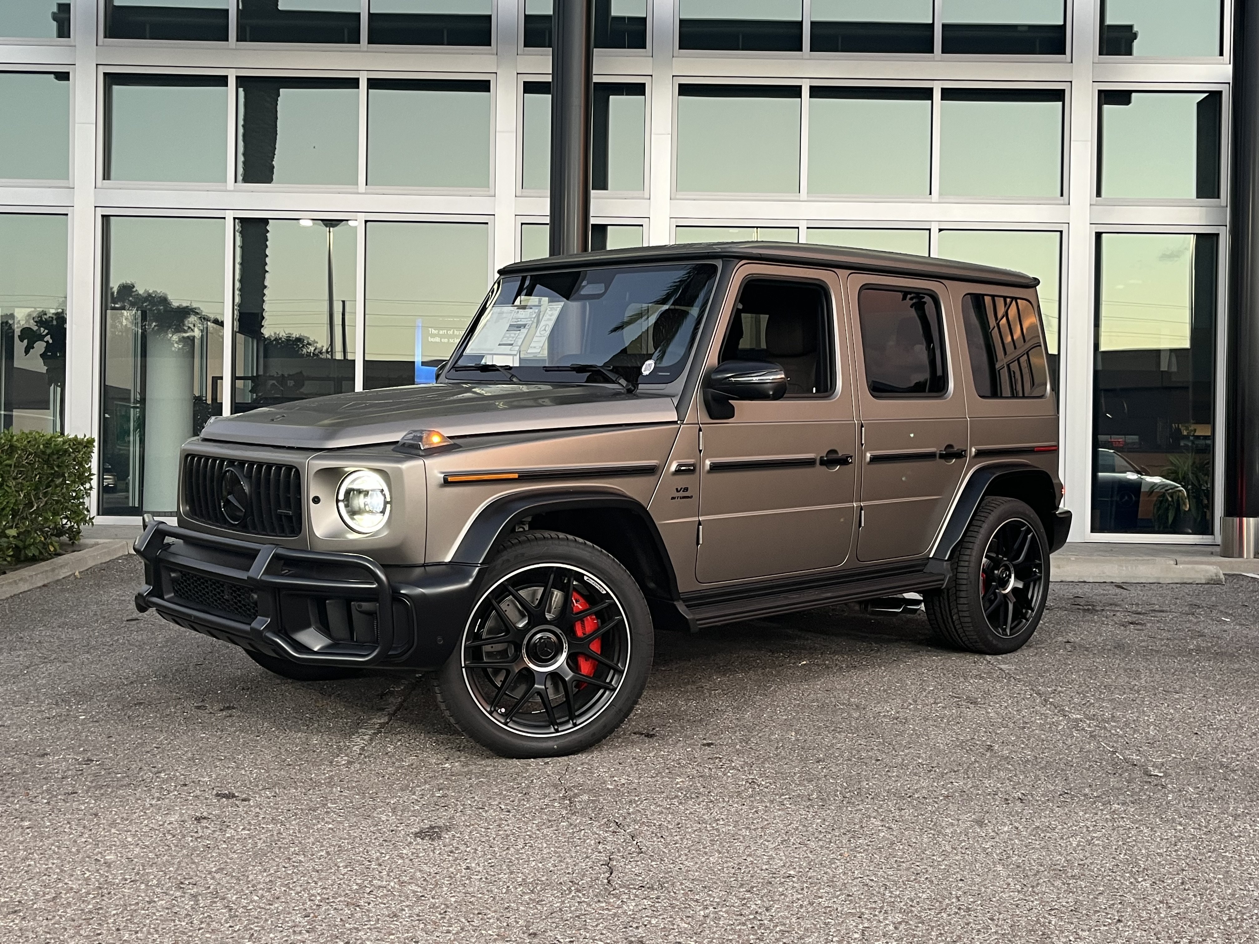 New 2027 MANUFAKTUR Sintered Bronze Magno Mercedes-Benz AMG® G 63 image 2