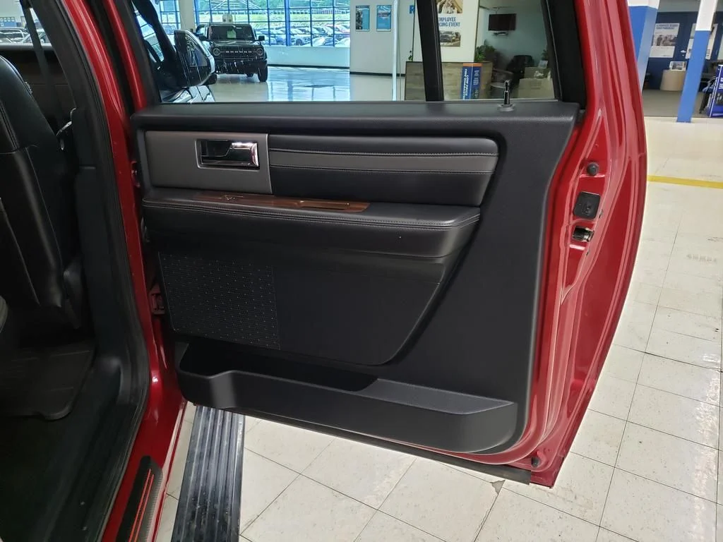 Used 2016 Red Ford Platinum image 19