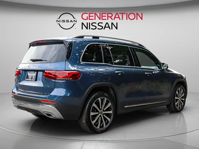 Used 2023 Blue Mercedes-Benz GLB 250 image 6