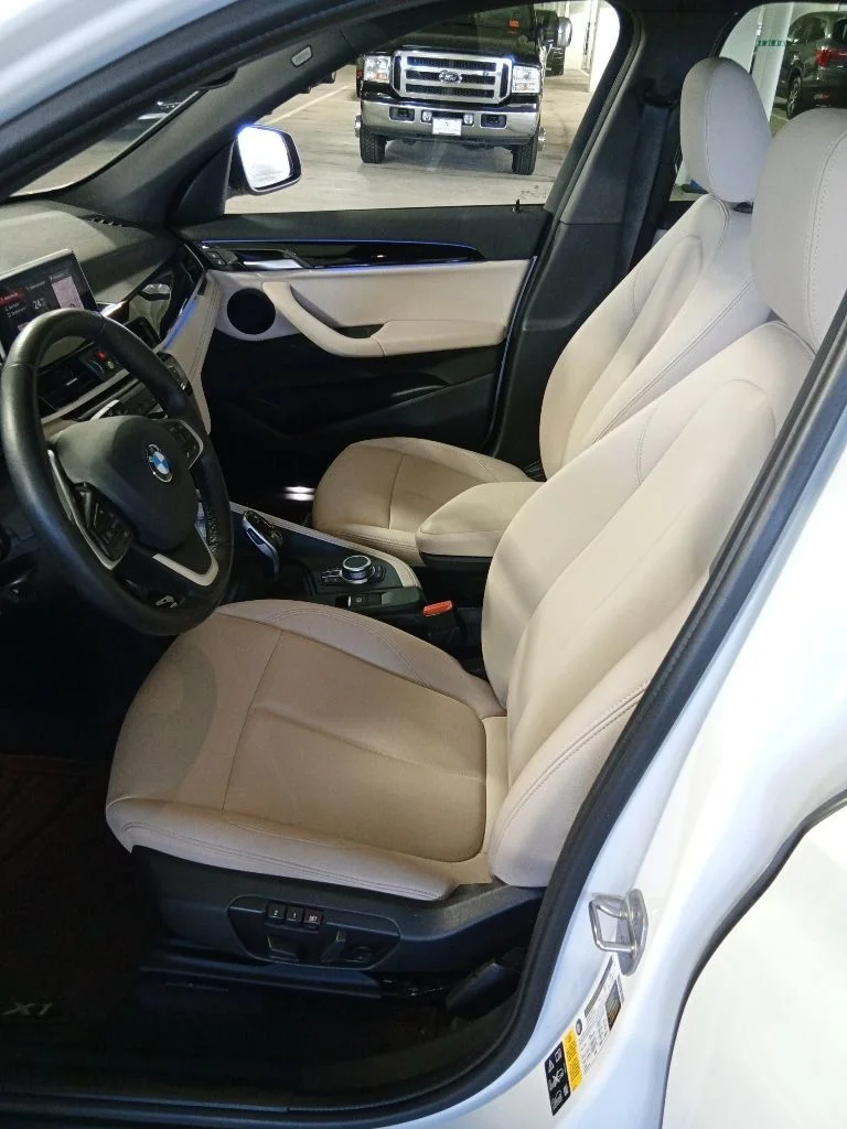 Used 2021 Mineral White Metallic BMW xDrive28i image 9