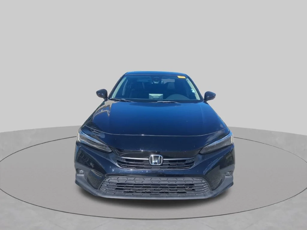 Used 2024  Honda Touring image 2
