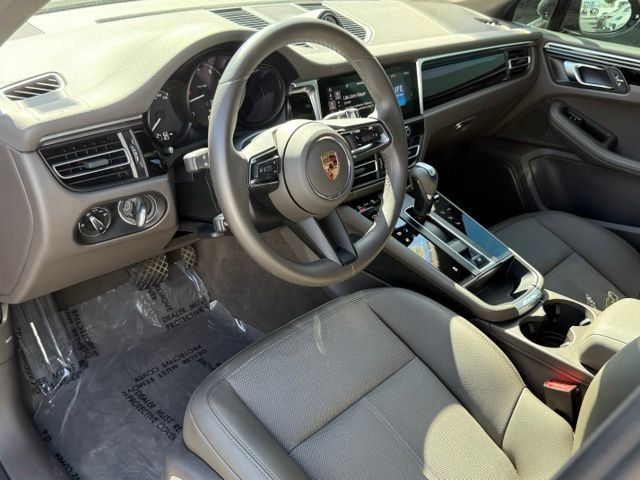 Used 2023 Brown Porsche  image 4