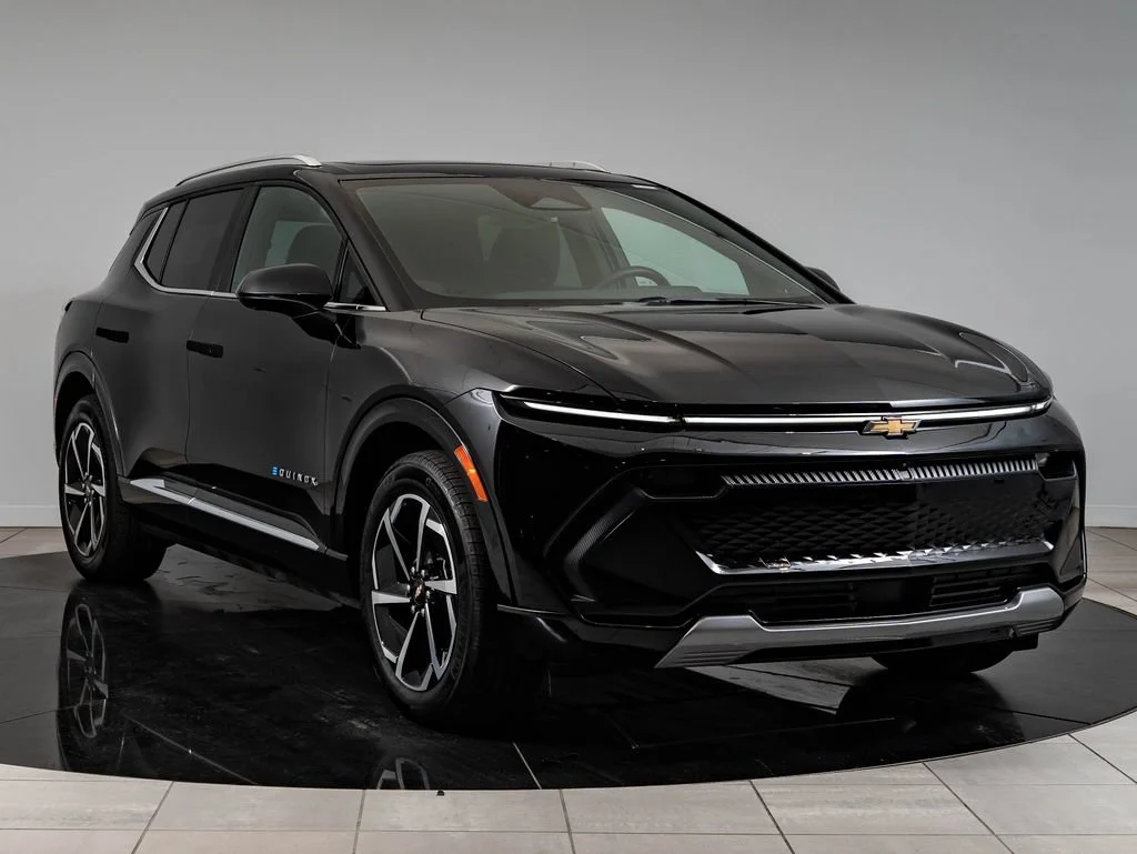 Used 2025 Black Chevrolet LT image 12