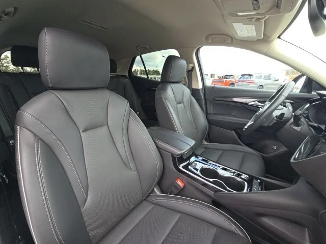 Used 2023 Black Buick Essence image 19